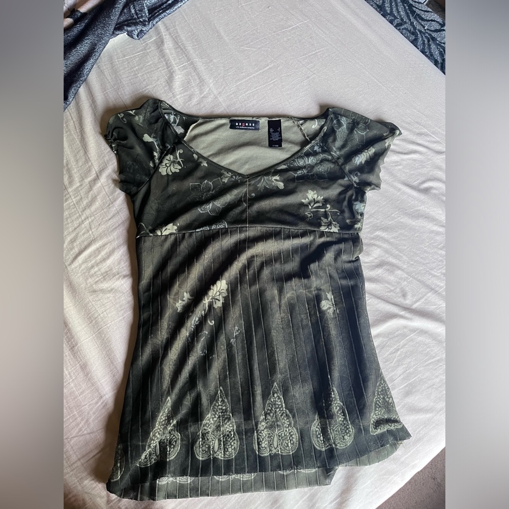 axcess top (thrifted)